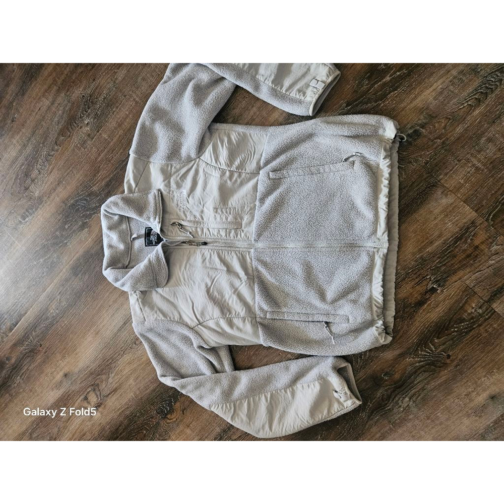 Women's The North Face Light Gray Fleece Jacket M